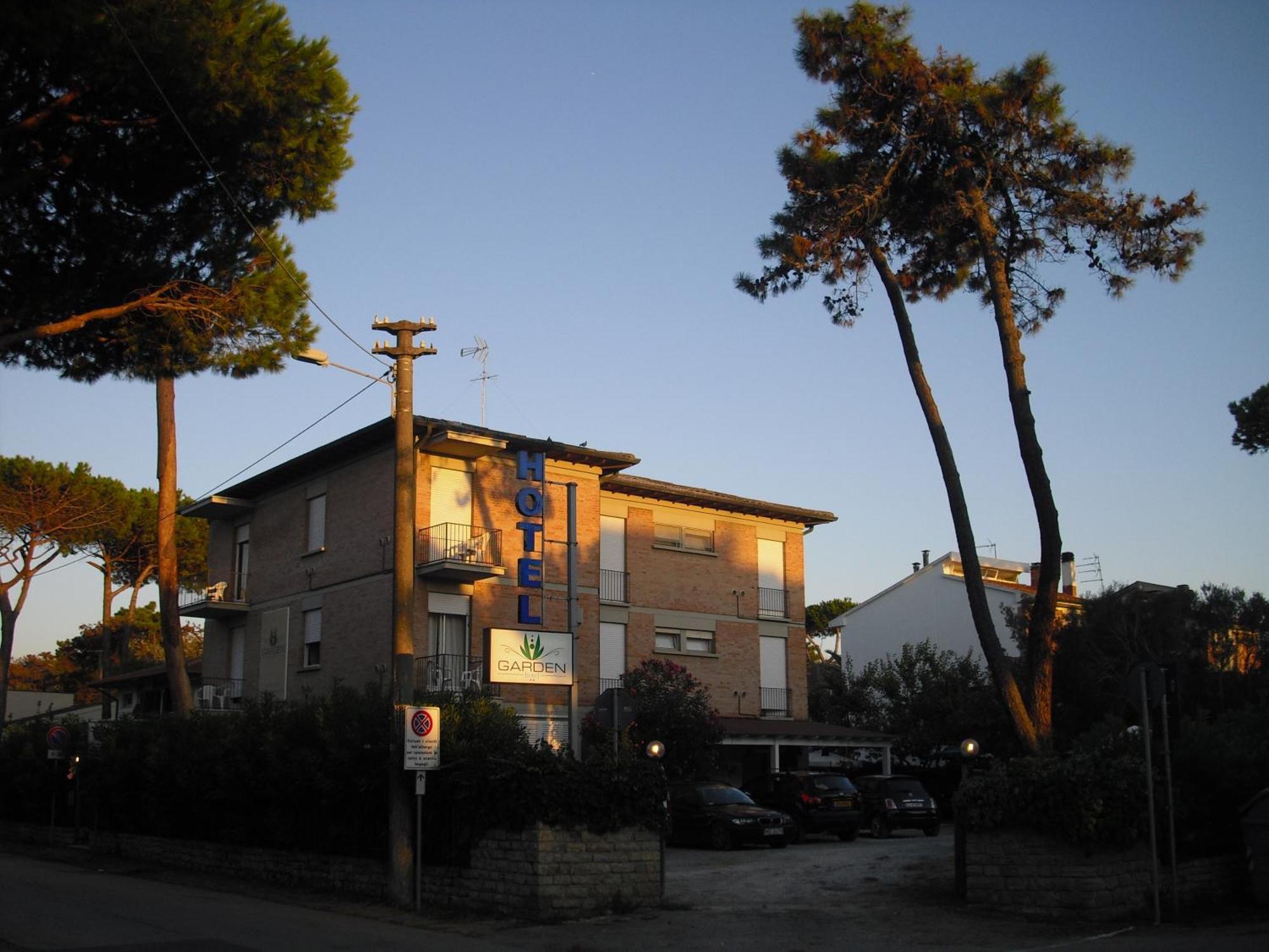 Hotel Garden Tirrenia Exteriér fotografie